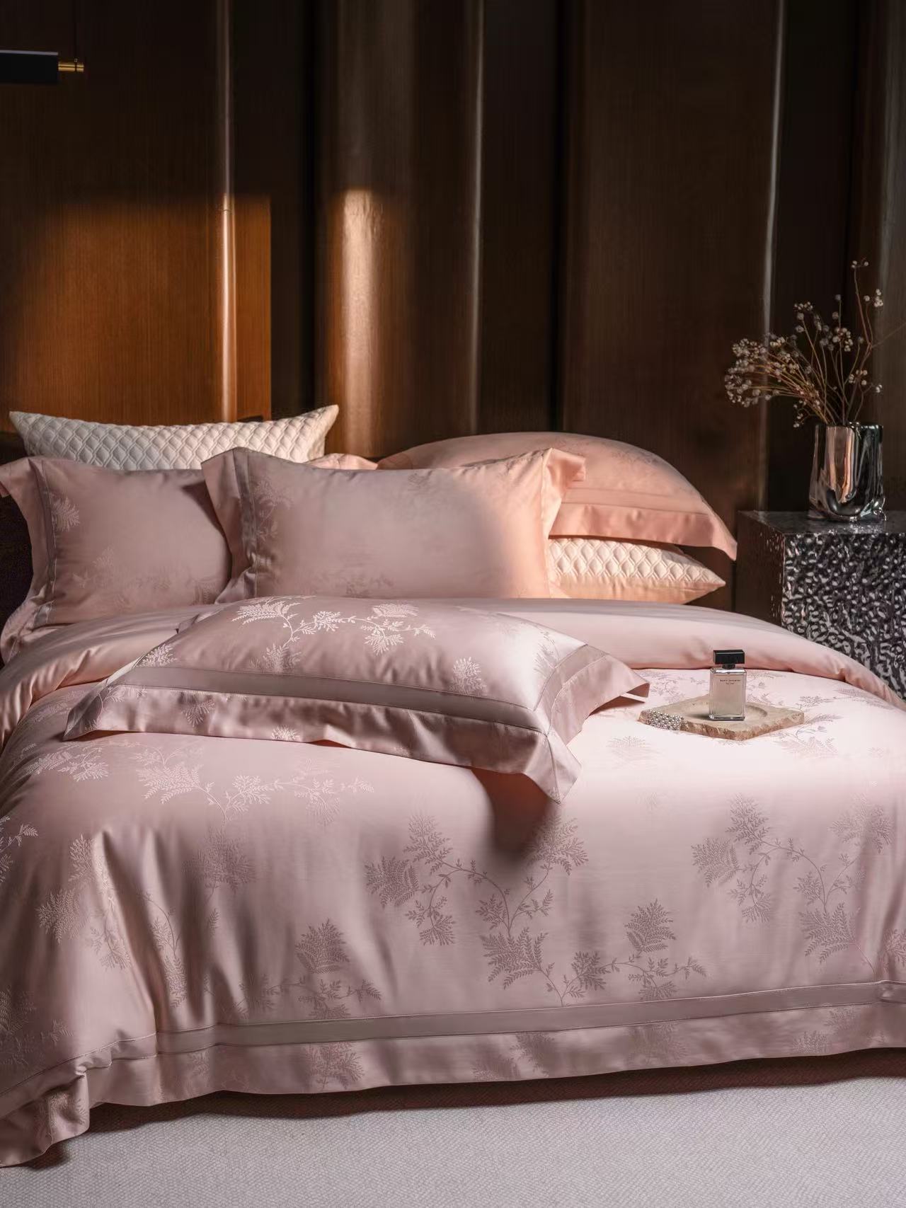 Luxuriöses Rosa Blumen-Jacquar – Luxury Home Textiles Usa Bewertung und Preis