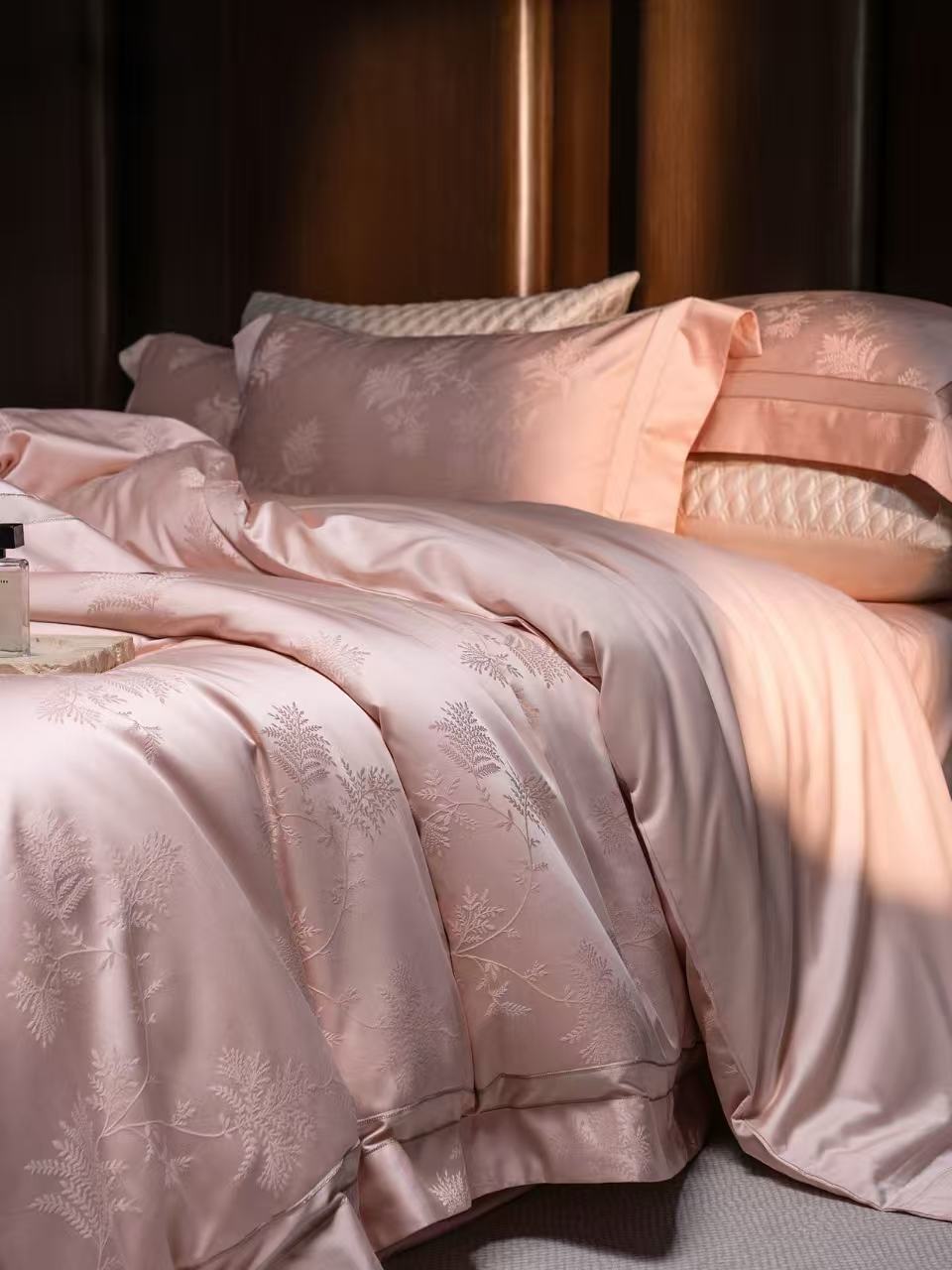 Luxuriöses Rosa Blumen-Jacquar – Luxury Home Textiles Usa Bewertung und Preis